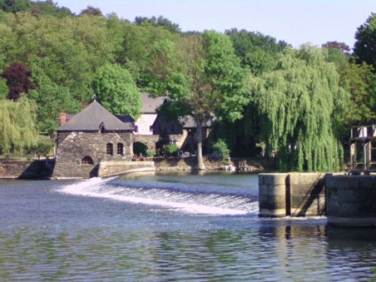 L'aval des barrages est un excellent spot à sandres