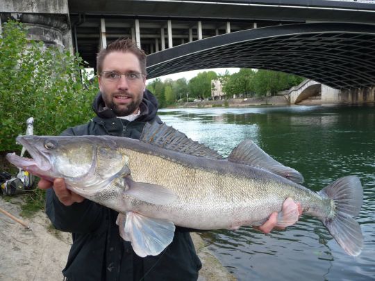 Pour les pêches à gratter, les têtes sabots permettent une bonne présentation et limitent les accrochages.