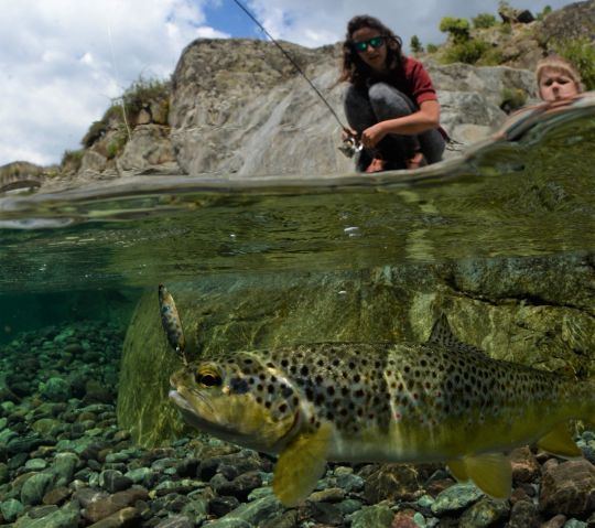 La cuillère ondulante, un incontournable pour la pêche de la truite en torrent !