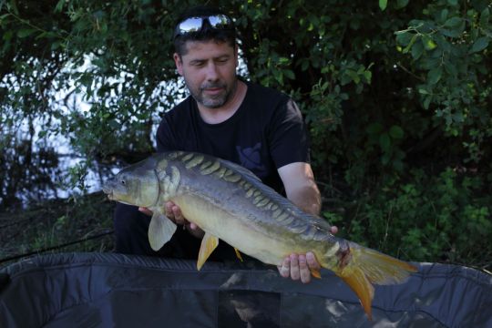 un poisson atypique pris lors d'une pêche rapide