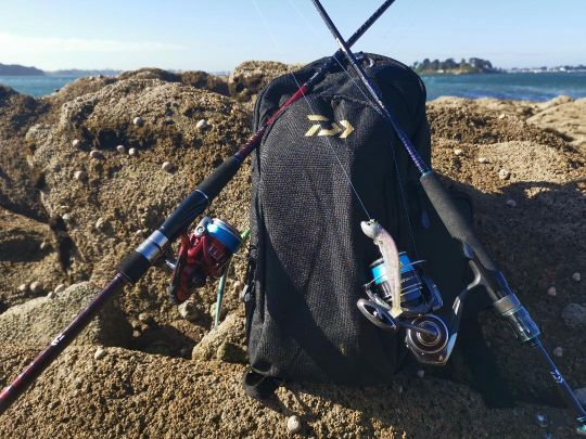 L'emport de 2 cannes, ici la Daiwa Saltist 742 et la Saltist 702 HFS AGS avec les anneaux carbone