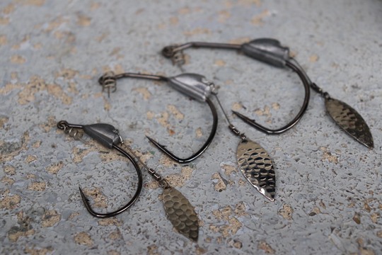 Les hameçons texans Flashy Swimmer de Owner.