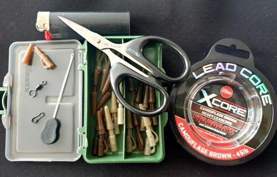 Tout ce qu'il faut pour réaliser un anti-emmêleur clip plomb en Leadcore.