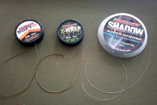 Mon top 3 : la tresse, la tresse gainée et le fluoro carbone.