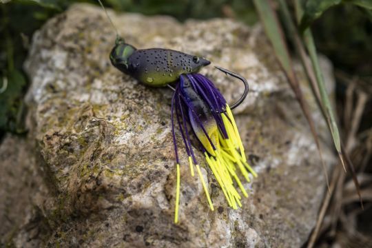 Hollow body craw