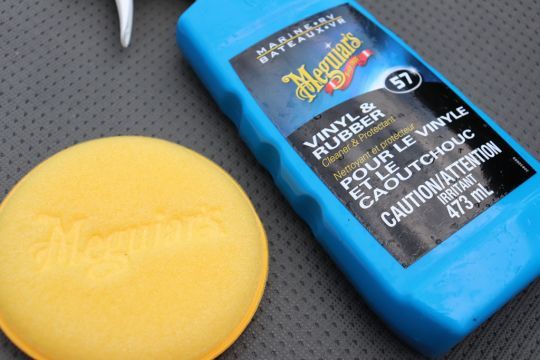 Au rayon entretien auto/bateau, on trouve des produits pour les float-tube.