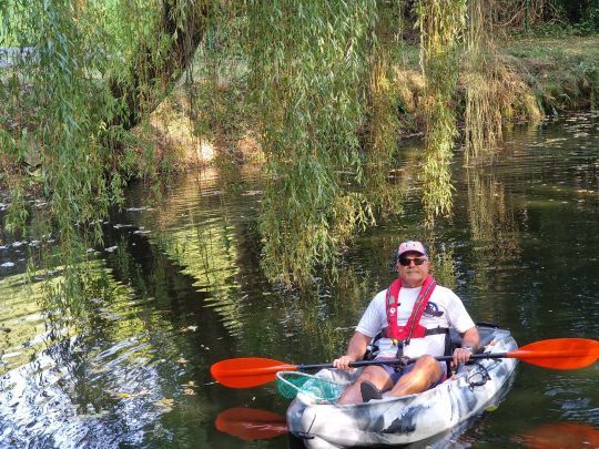 Porter un gilet en eau douce ou en mer quand vous pêchez depuis une embarcation