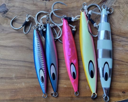 Différents poids et différents coloris pour le Saltiga SK Jig