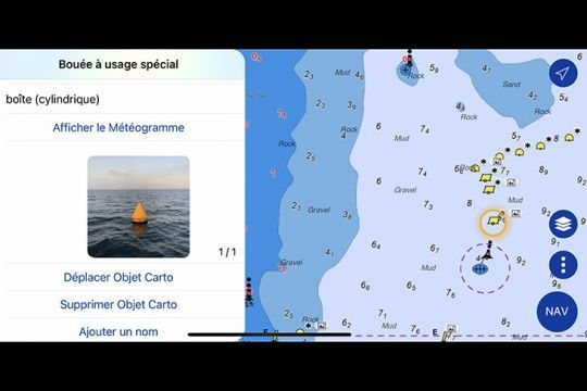 Voici des bouées marquées par un pêcheur professionnel près de Quiberon, information utile pour tous