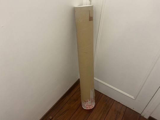 Le tube est parfait pour expédier une canne à pêche.