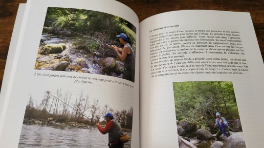 Un livre pédagogique agrémenté de photos et de schémas