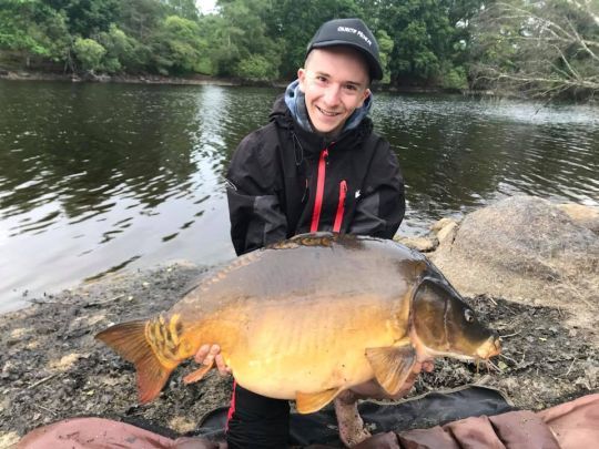 Sélectionner le bon appât pour réussir sa pêche.