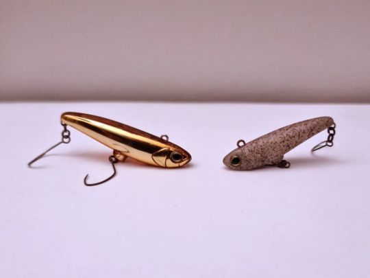 Le centre de gravité dart minnow est vers l'avant pour imprimer de vives embardés