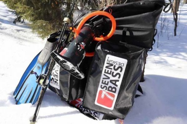 Das Transportieren eines Float Tube war noch nie so einfach!