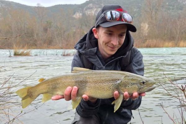 Eine schne Forelle zu Beginn der Saison mit Toc