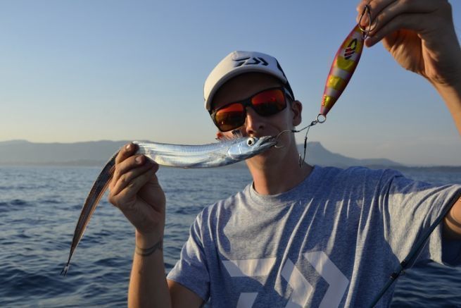 Entdecken Sie den Fang des Degenfischs, eines mythischen Fisches aus den Tiefen des Mittelmeers