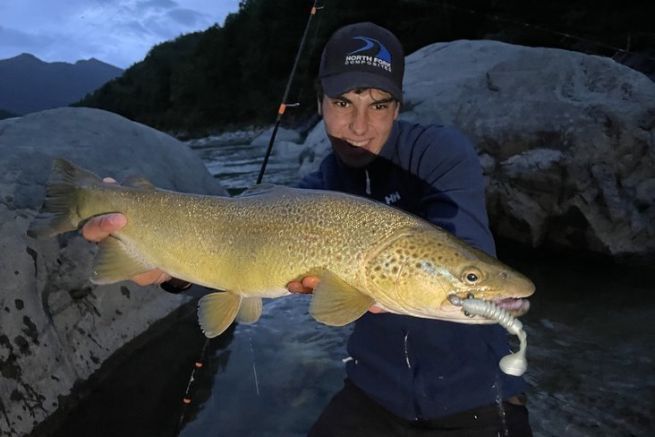 Angeln auf Marmorata-Forelle in Italien: 3 Fische in 3 Tagen!