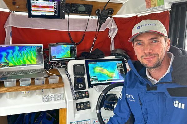 IPhone- und iPad-App TZ iBoat v3, neue Angelspots Die Anwendung TZ iBoat v3, die in Verbindung mit TimeZero v5 verwendet wird