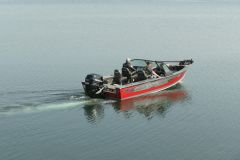 Lund 2175 Pro-V, ein hochwertiges Angelboot für wohlhabende Angler Lund bietet viele Vorteile, aber Sie müssen einen großen Scheck ausstellen