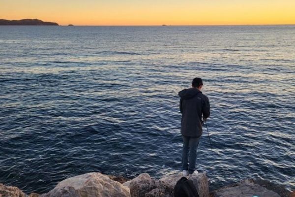 Tintenfische mit dem Spinnnetz angeln